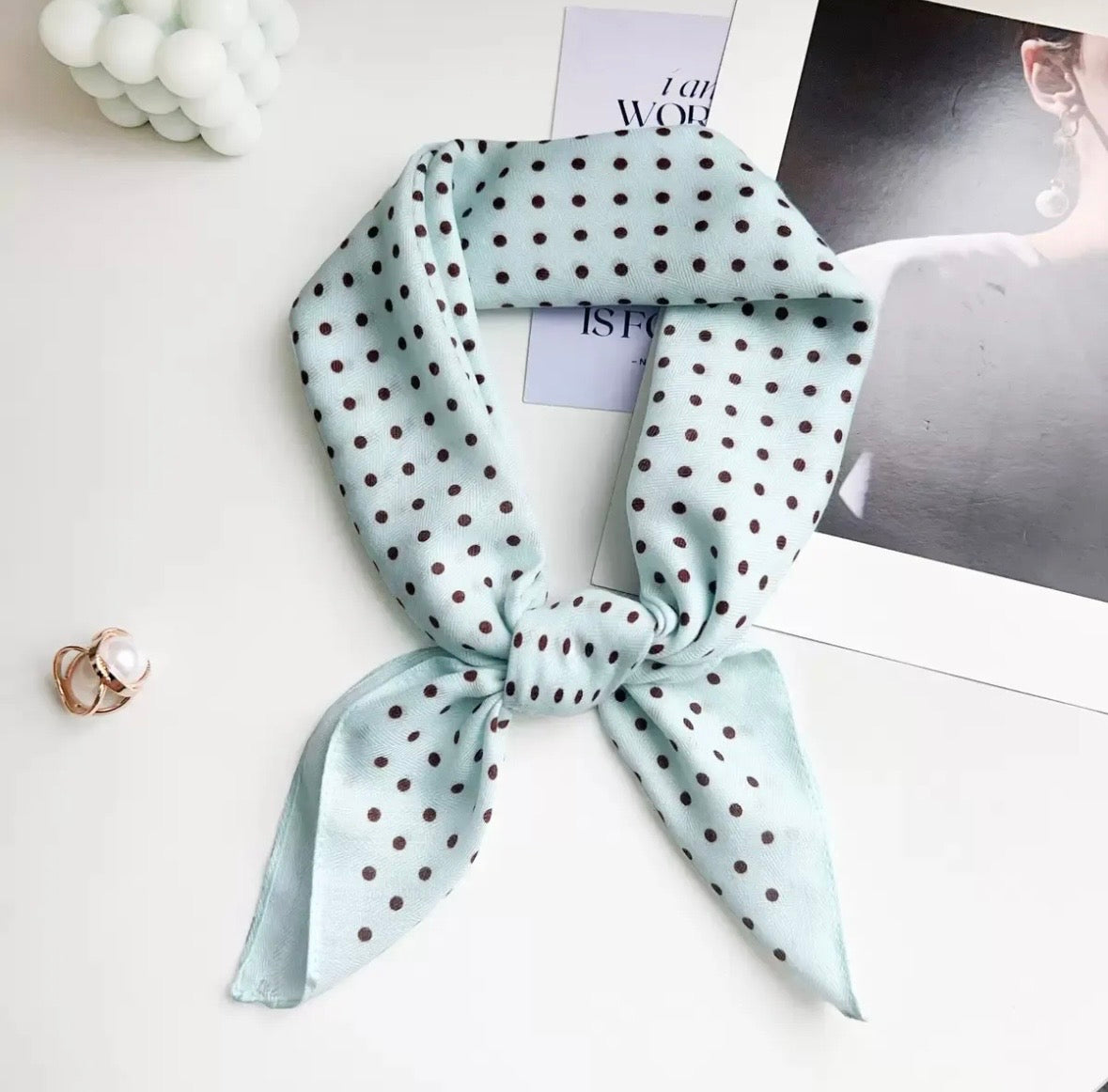 FOULARD A POIS - BLEU ET MARRON