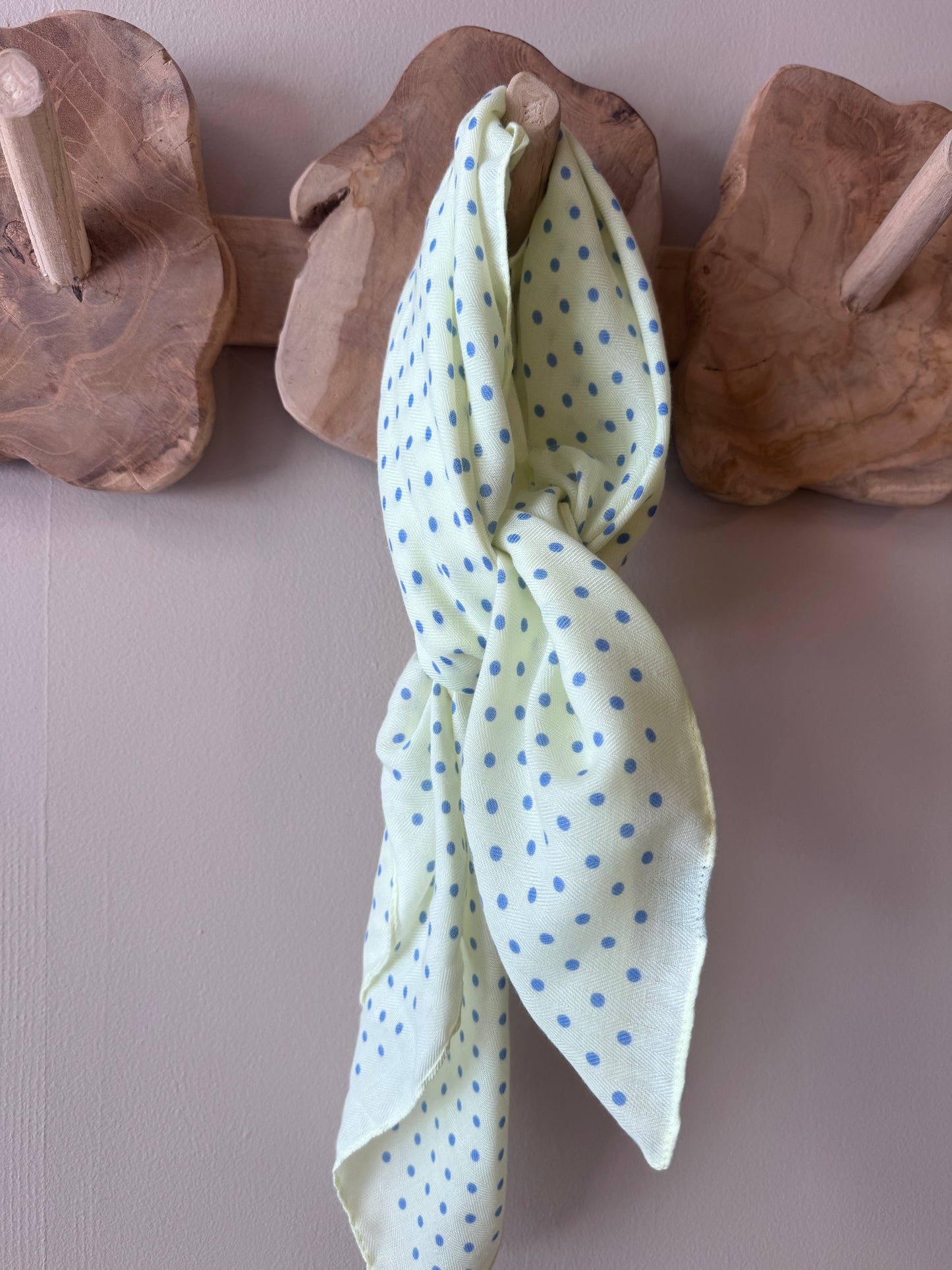 FOULARD A POIS - JAUNE ET BLEU