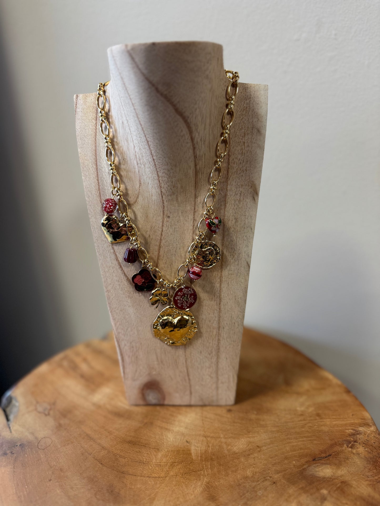 Collier pampilles bordeaux