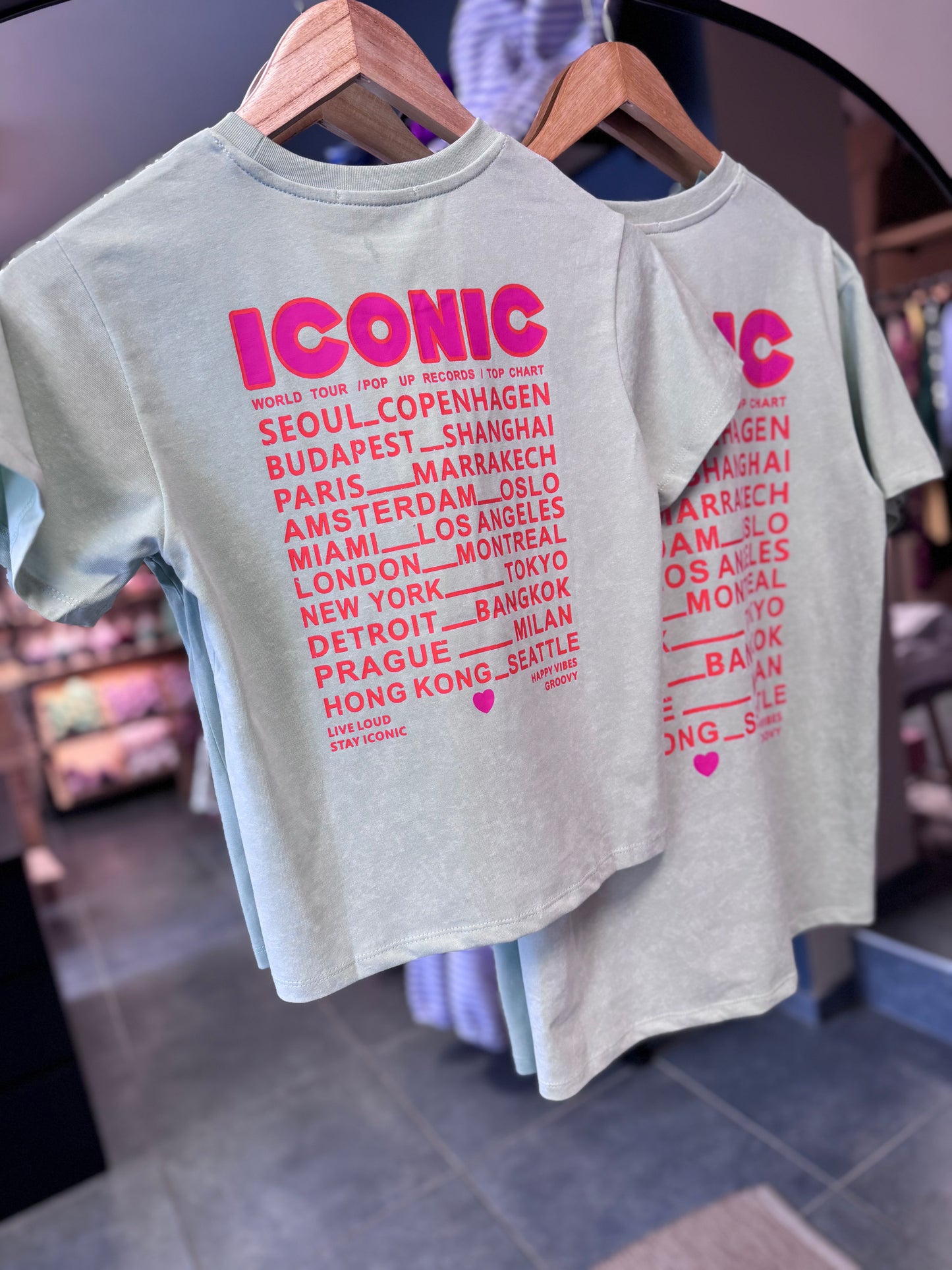 T-SHIRT ICONIC - VERT