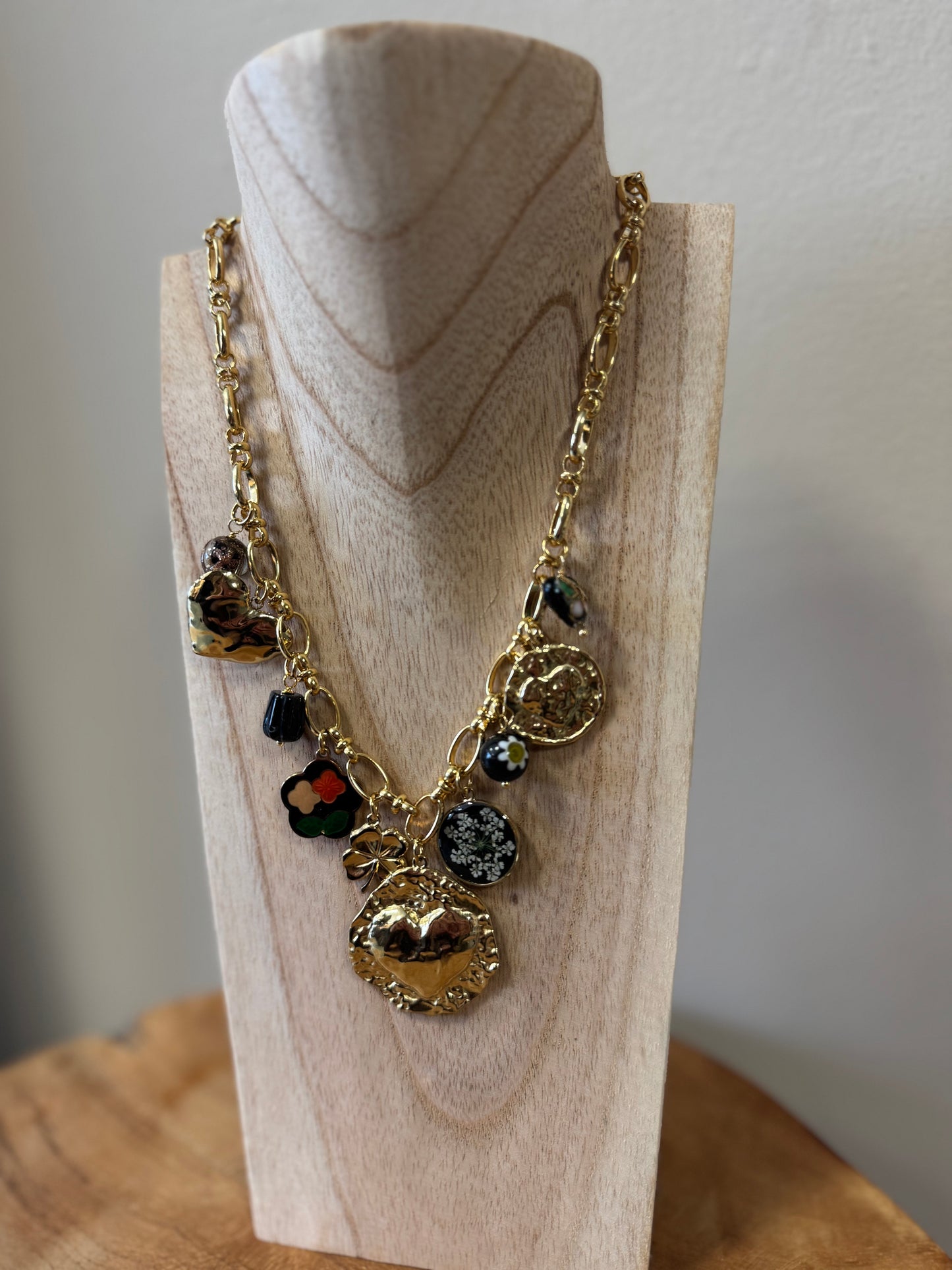 Collier pampilles noir